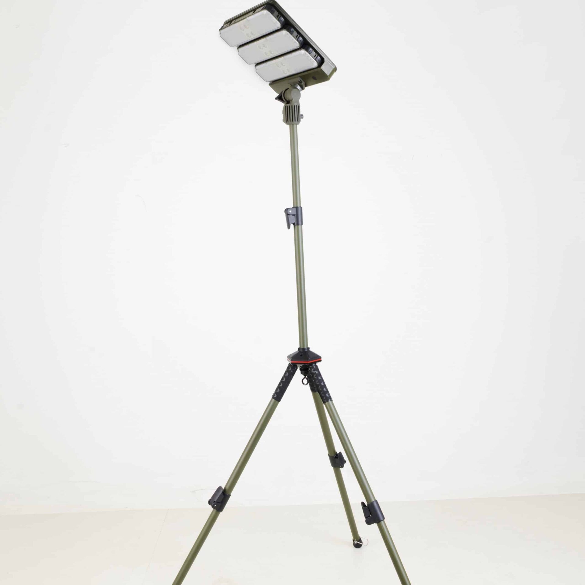  Plusrite Solar LED Camping Light